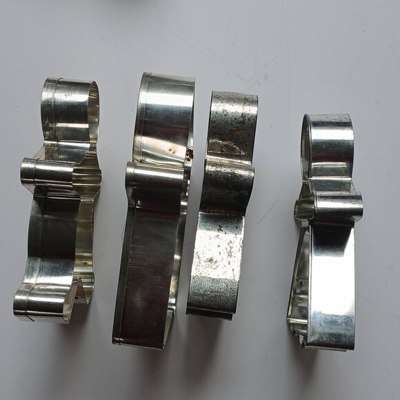 VTG Tin Metal Cookie Cutters Farmhouse Christmas Lot of 20 Tart Tins Soldered - Picture 8 of 15